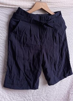 Нові віскозні шорти boden