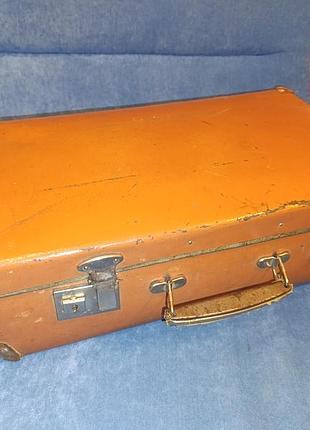 Винтажный чемодан из ссср. 49х15х32см (938).