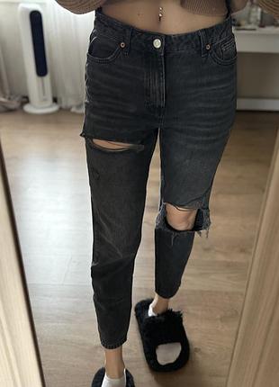 Джинси рвані