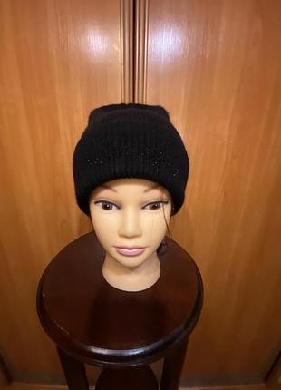 Тепла шапка біні чорного кольору