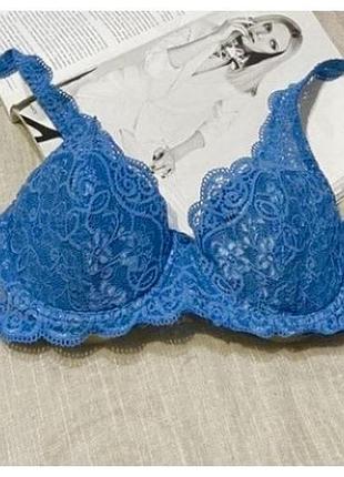 Triumph чудовий мереживний блакитний бюст крутого бренду