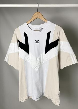 Adidas розмір l оригінальна футболка Black performance equipment eqt  essentials neo terrex adicolor adibreak adizero skateboarding golf yeezy