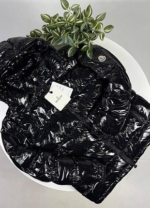 Пуховик преміального бренду moncler maya глянець. -капюшон відʼєднується. -гусячий пух 100% найвища якість в україні.- розміри: s, m, l, xl, xxl