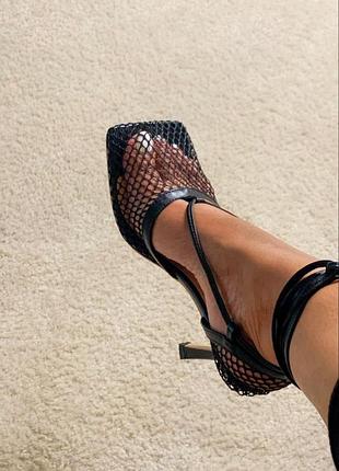 Босоніжки bottega veneta web stretch sandal