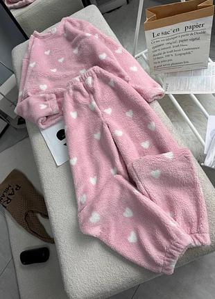 Жіноча піжама у сердечка