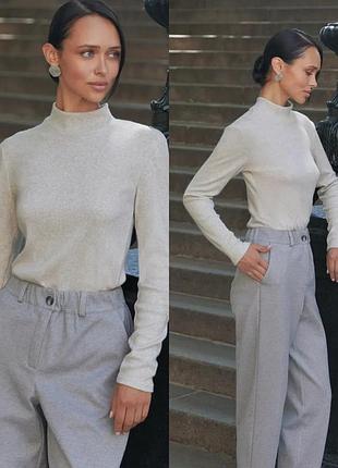 Зручний гольф з коміром в рубчик з приємного трикотажу з ангорою