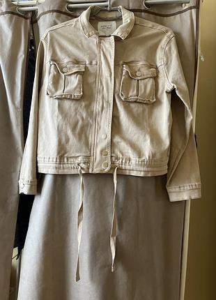 Джинсова куртка жіноча