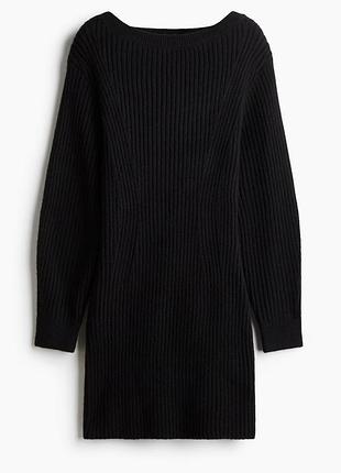 Тепла вʼязана сукня