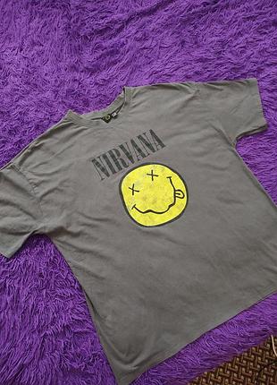 Футболка з принтом nirvana