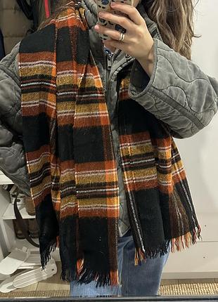 Великий теплий шарф в клітинку
