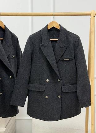 Пальто жіноче