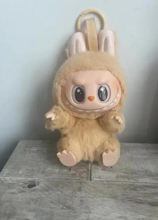 Брелок плюшевый лабубу labubu have a seat коллекционная игрушка-сюрприз с разными глазами
