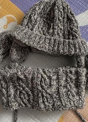 Набір з шапочки, рукавичок і хомутика