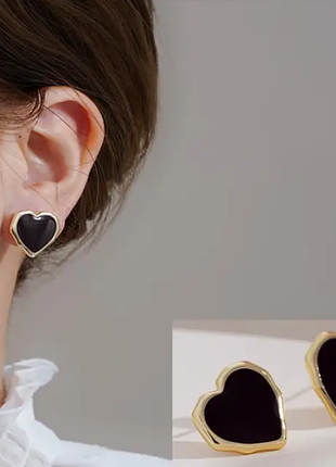 Серьги-гвоздики в виде сердца