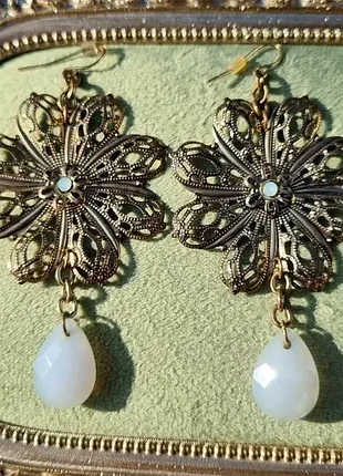 Розкішні сережки.
