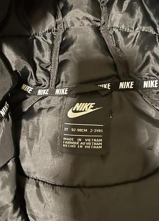 Куртка фірми nike. для хлопчика. демісезонна. 2-3 рочки (92-98см). стан ідеальний. носили мало.
