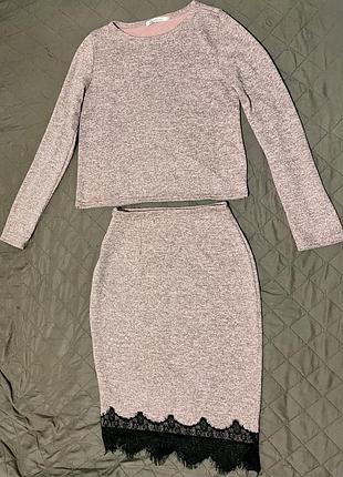 Костюм жіночий