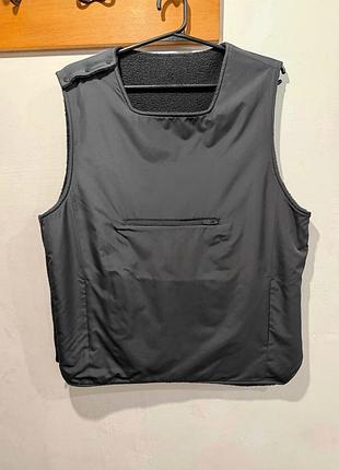 Жилетка чорна s-xl