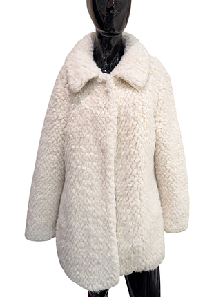 Стильный короткий полушубок