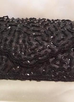 Вышитая бисером небольшая сумка , клатч.