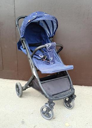 Фирменная коляска. прогулочная детская тележка.
