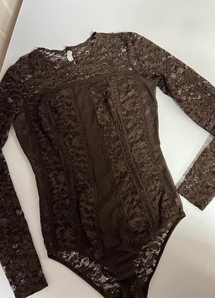 Боді у трендовосу кольорі