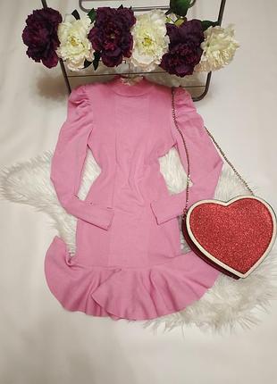 Сукня по фігурі