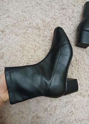 Сапоги для женщин размер 41 состояние новых