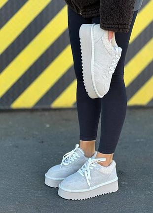 Кросівки лофери черевики