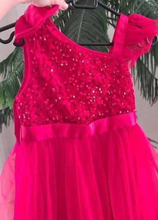Платье праздничное на девочку