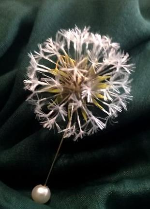 Брошка кульбаба з натурального шовку та холодної порцеляни