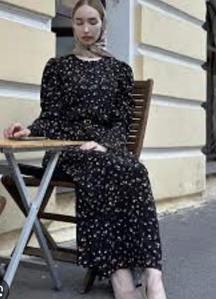 Ярусное в мелкий цветочек платье👗