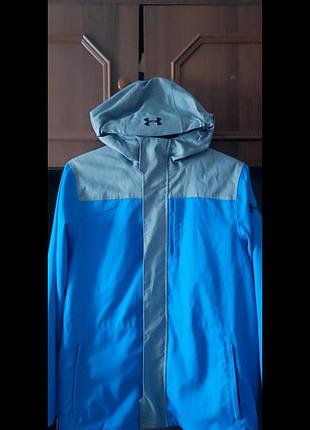 Куртка ,з фліской, можна відстебнути,у гарному стані,без нюансів, блискавка на магніті