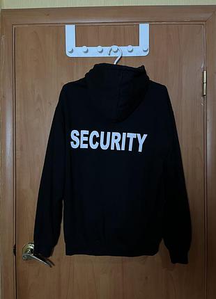 Худі з надписом на спині