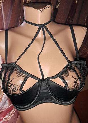 Бюстгалтер