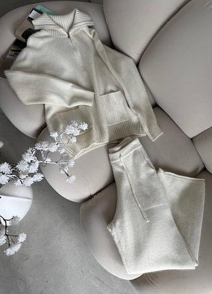 Костюм люкс класу