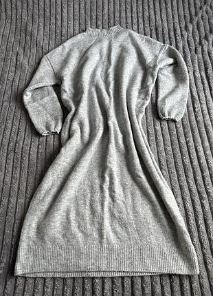Сіра сукня светр