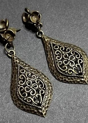 Серьги металлические длинные бронзового цвета