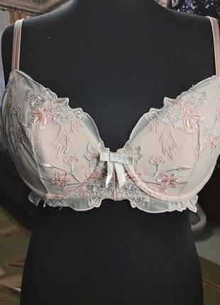 Бюстгалтер, лифчик, лиф