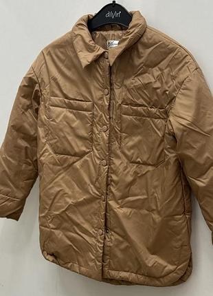 Куртка в відмінному стані на дівчинку