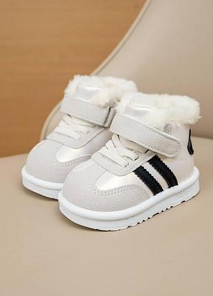 Кросівки дитячі 3