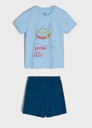 Легкая пижама для мальчика акула