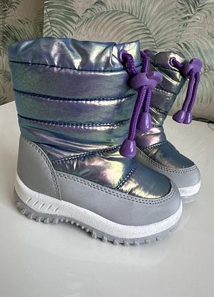 Зимові чоботи на дівчинку