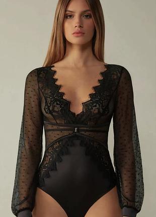 Элегантное кружевное боди intimissimi