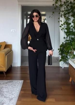 Элегантный, роскошный костюм