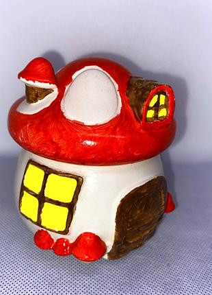 Соєва свічка в гіпсовому кашпо "казковий грибний будиночок". ручна робота, яскравий декор.