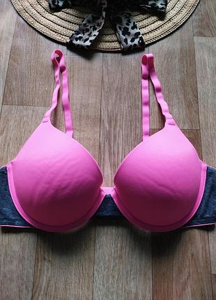 Ефектний бюстгальтер victoria's secret