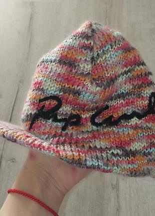 Женская вязаная шапка
