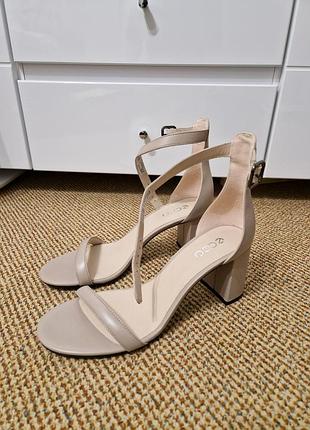 Шкіряні жіночі босонвжки еcco р.41