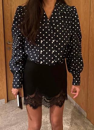 Модна спідниця міні з мереживом